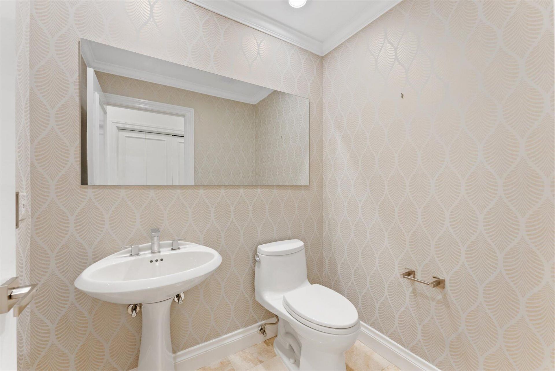 5841 N Ocean Boulevard, Unit F2, Ocean Ridge, FL 33435 Photo