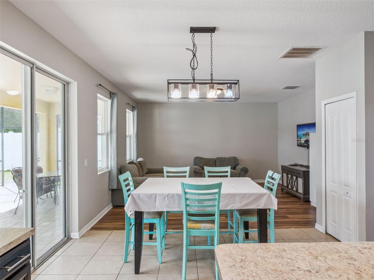 2566 Limerick Circle, Grand Island, FL 32735 Photo