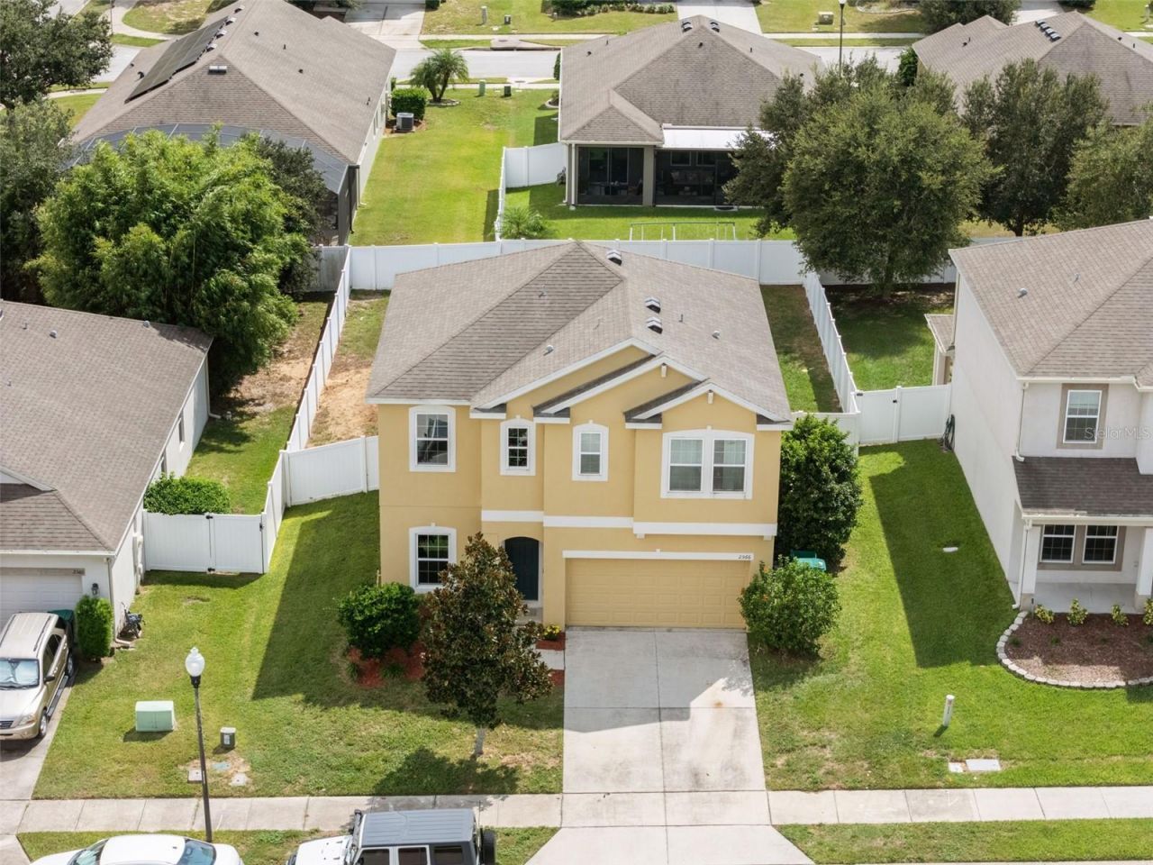 2566 Limerick Circle, Grand Island, FL 32735 Photo