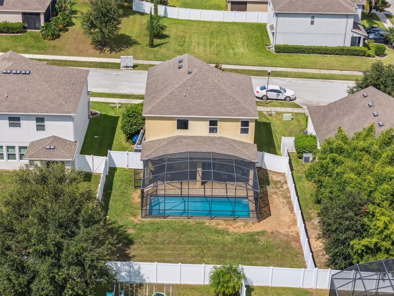2566 Limerick Circle, Grand Island, FL 32735 Photo