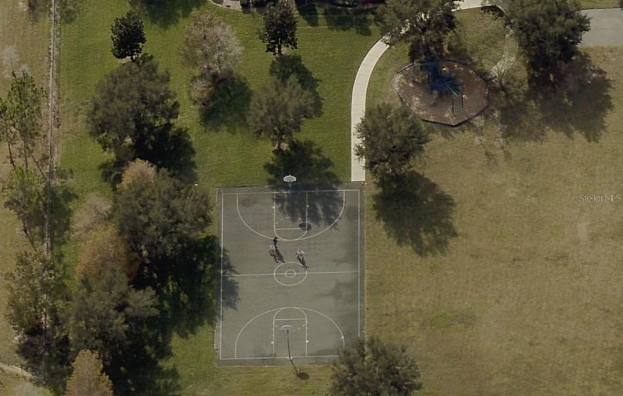 2566 Limerick Circle, Grand Island, FL 32735 Photo