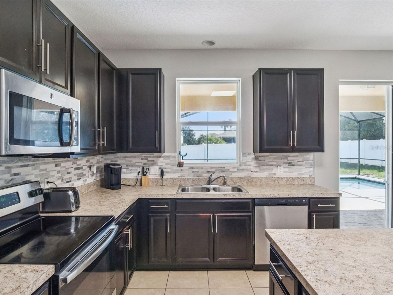 2566 Limerick Circle, Grand Island, FL 32735 Photo