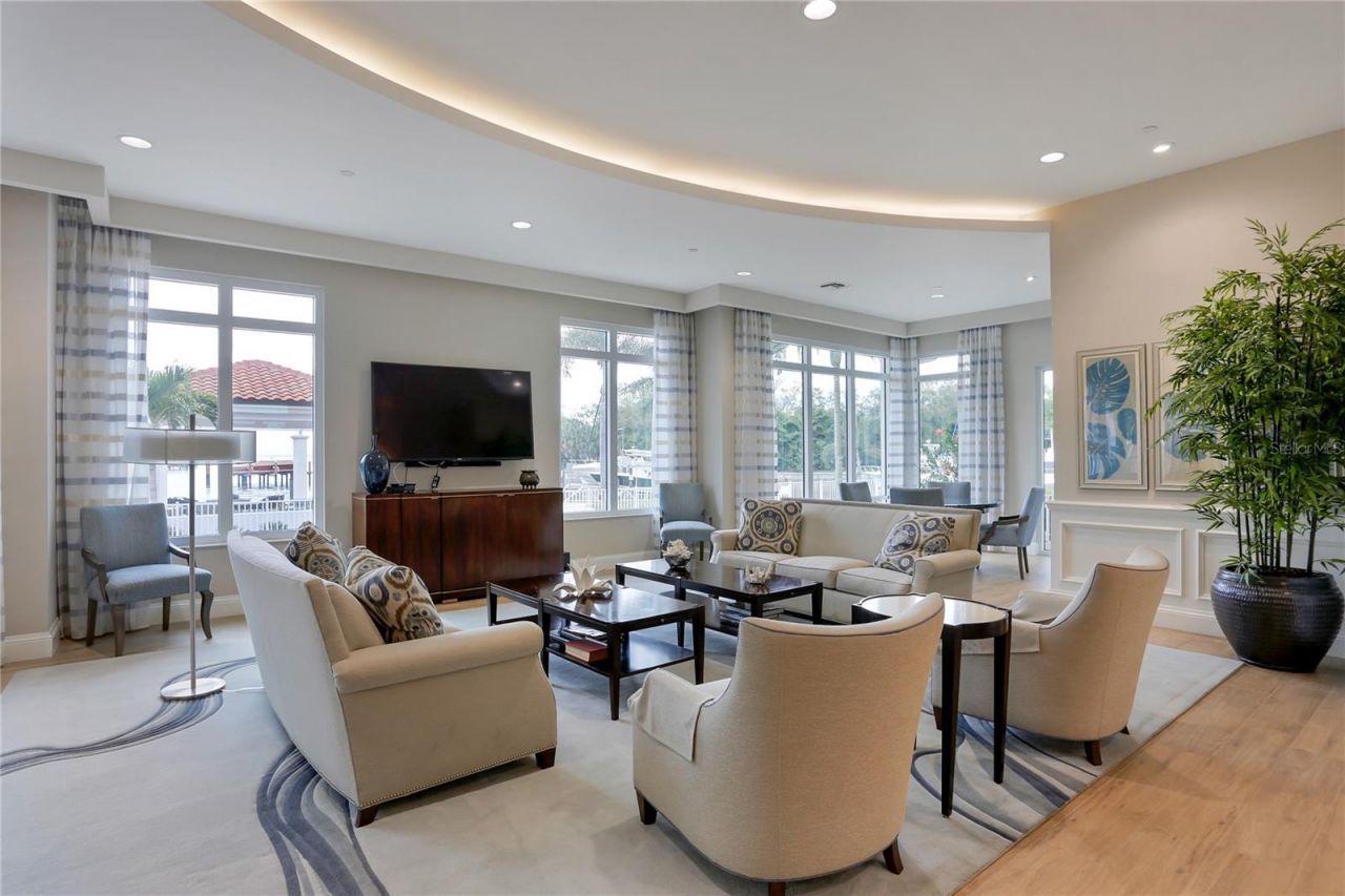 1325 Snell Isle Boulevard Ne, Unit 711, Saint Petersburg, FL 33704 Photo