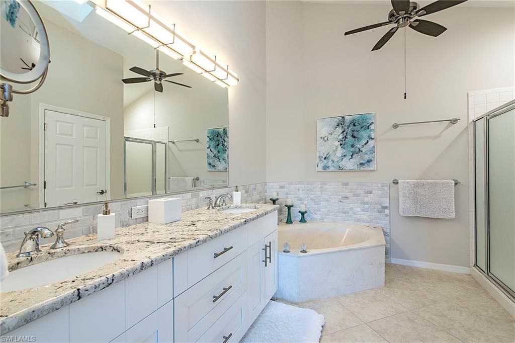 26850 Wedgewood Dr, Unit 202, Bonita Springs, FL 34134 Photo