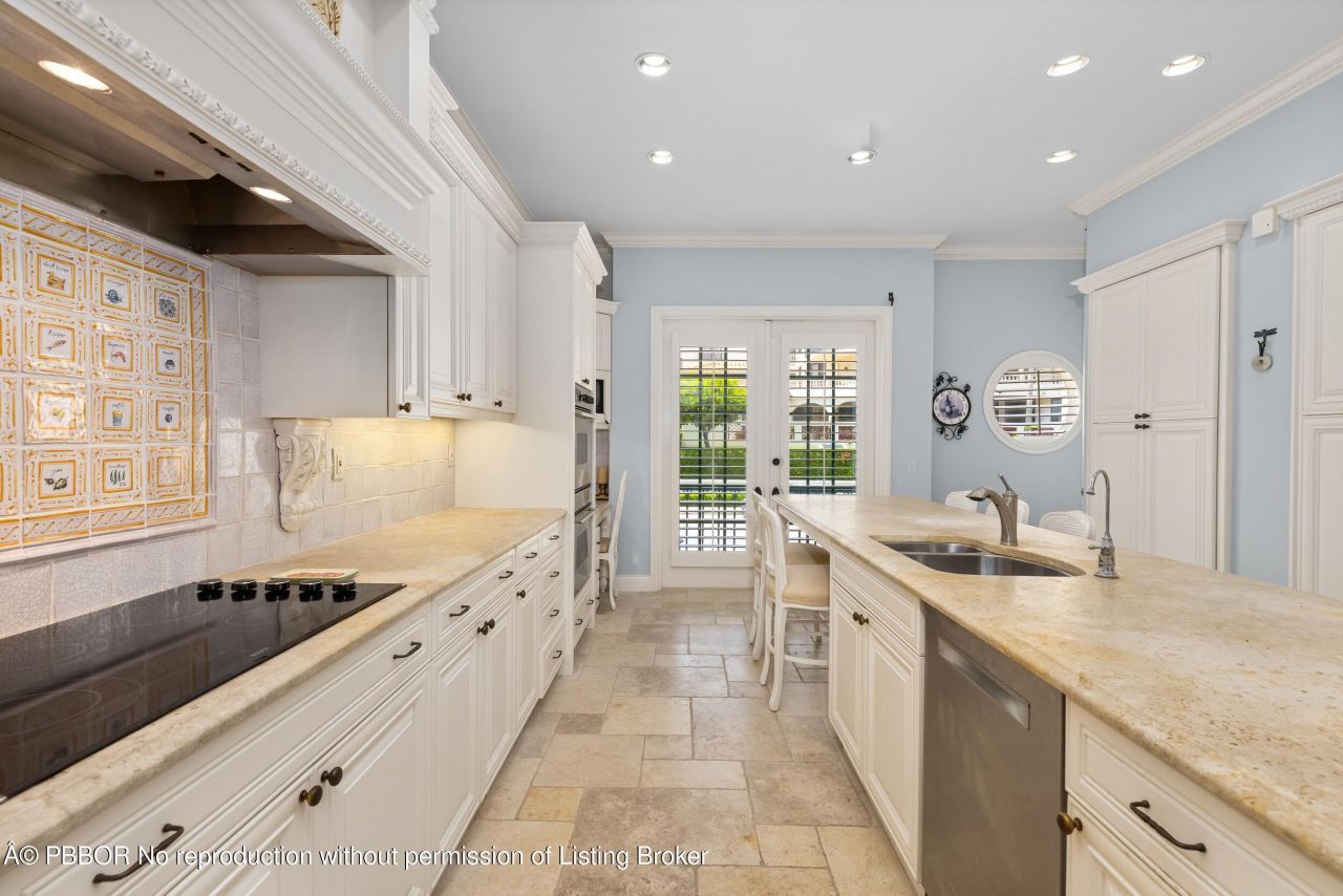 307 Everglade Avenue, Unit n/a, Palm Beach, FL 33480 Photo