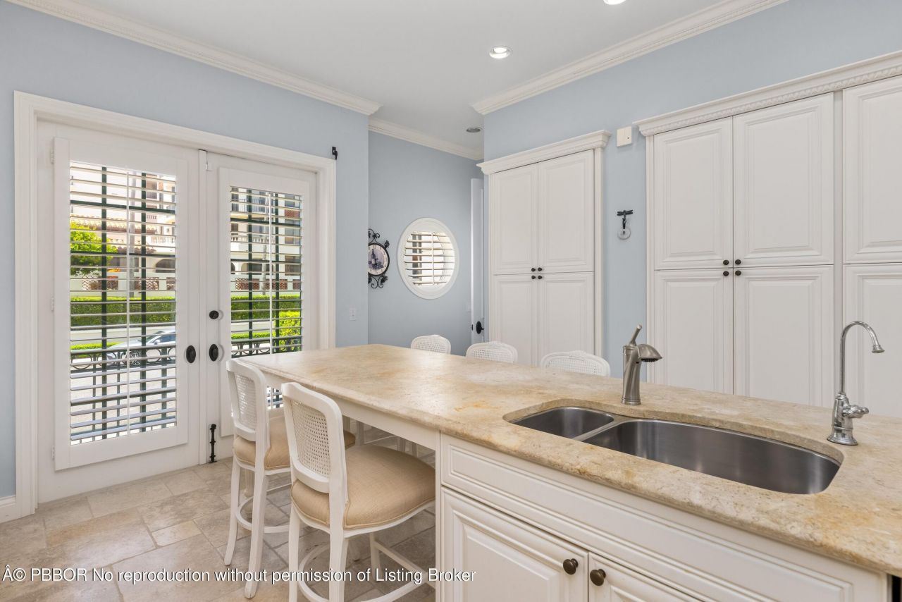 307 Everglade Avenue, Unit n/a, Palm Beach, FL 33480 Photo
