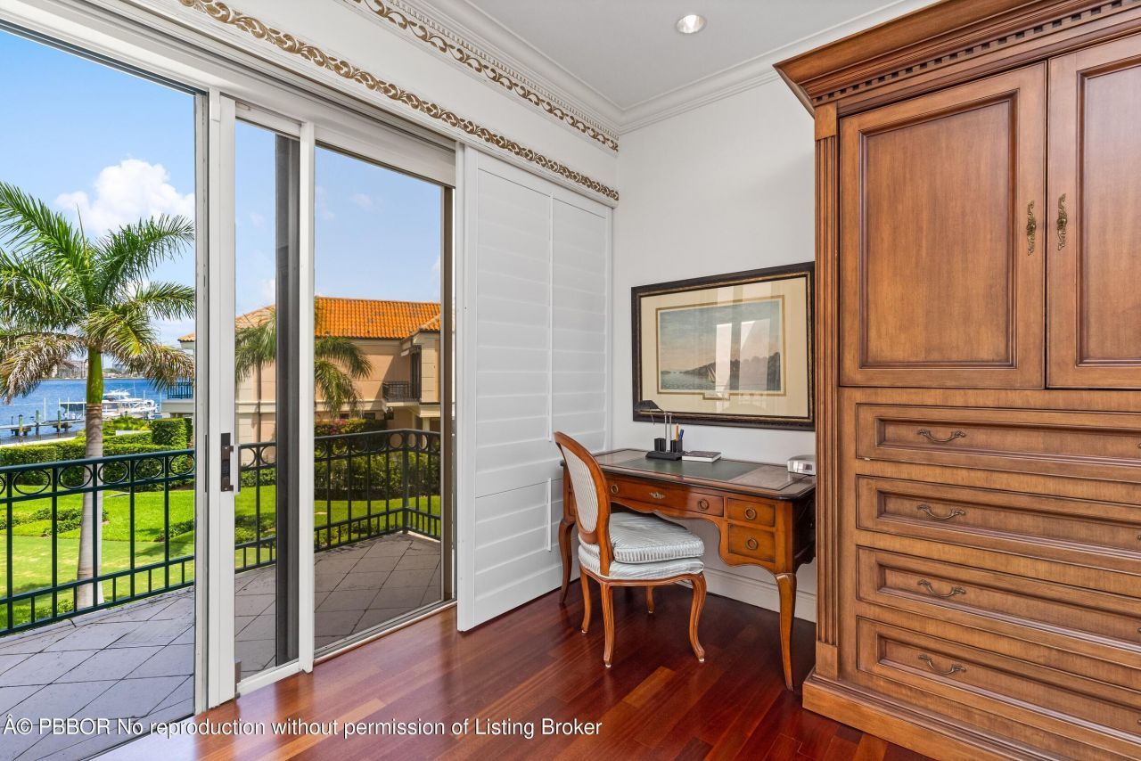 307 Everglade Avenue, Unit n/a, Palm Beach, FL 33480 Photo