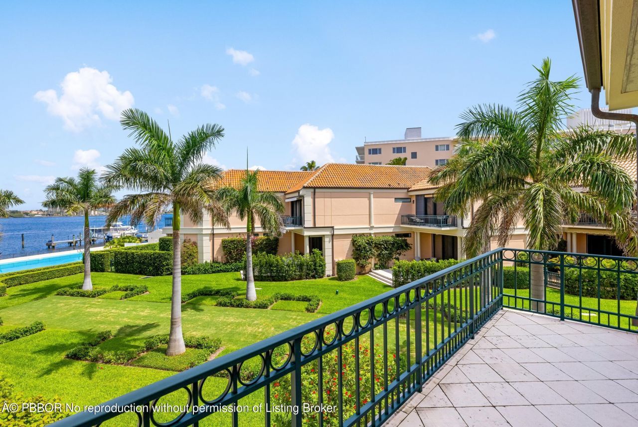 307 Everglade Avenue, Unit n/a, Palm Beach, FL 33480 Photo