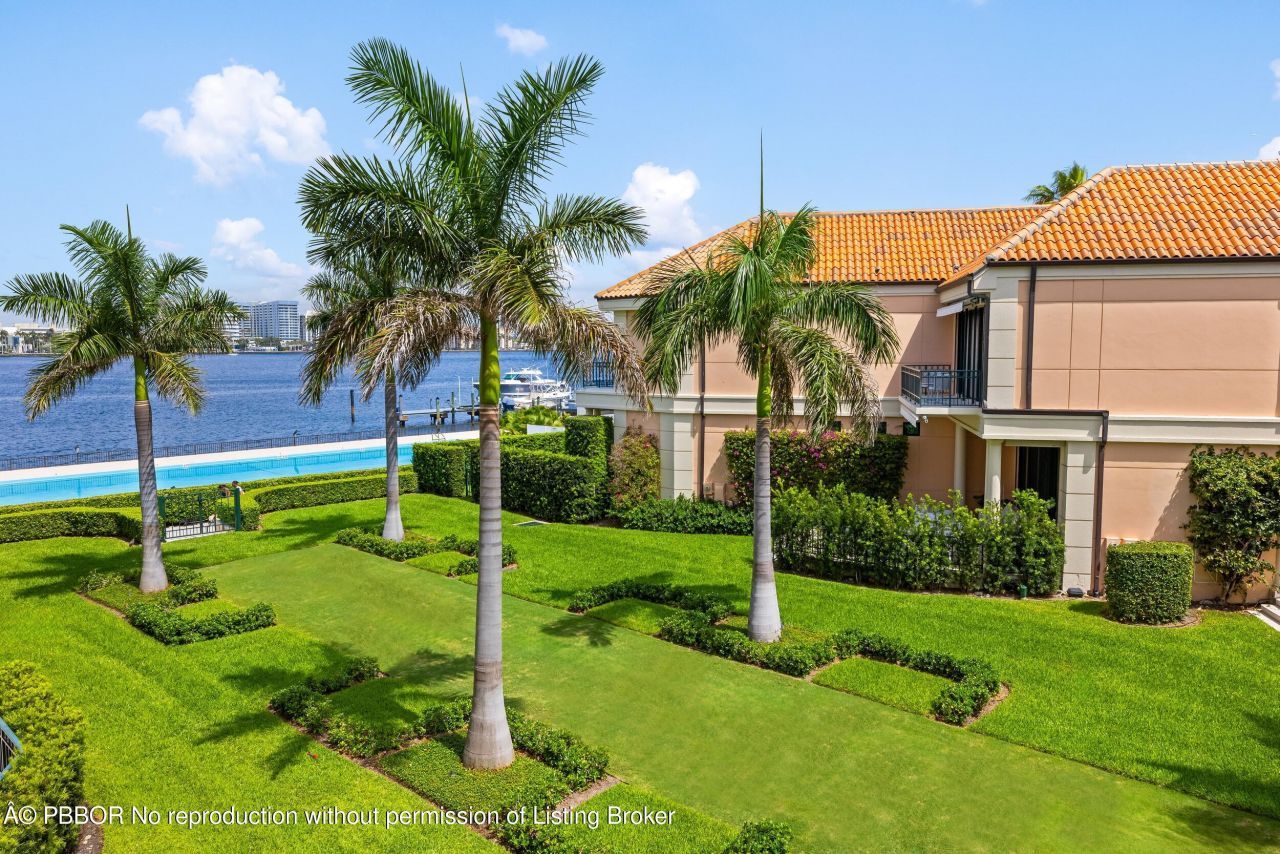 307 Everglade Avenue, Unit n/a, Palm Beach, FL 33480 Photo