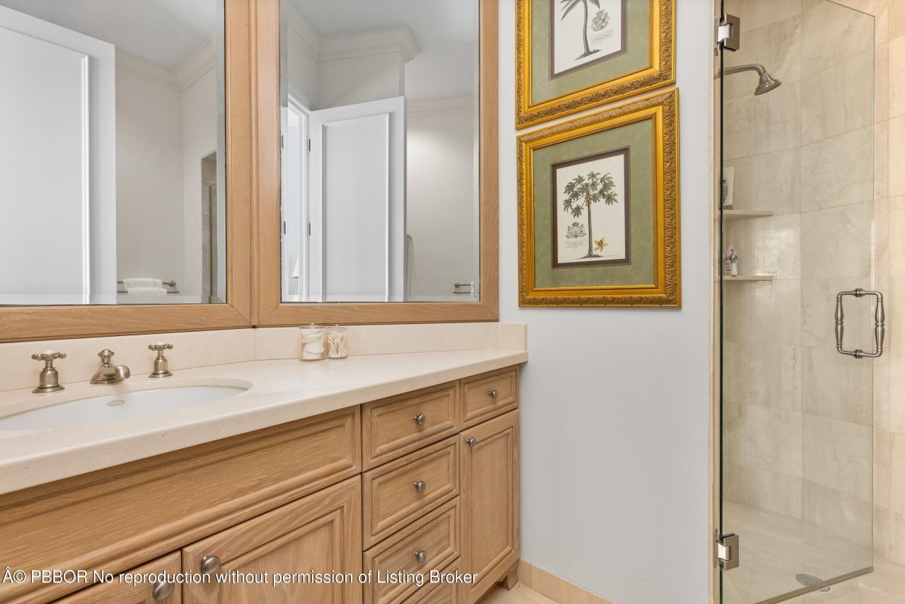 307 Everglade Avenue, Unit n/a, Palm Beach, FL 33480 Photo