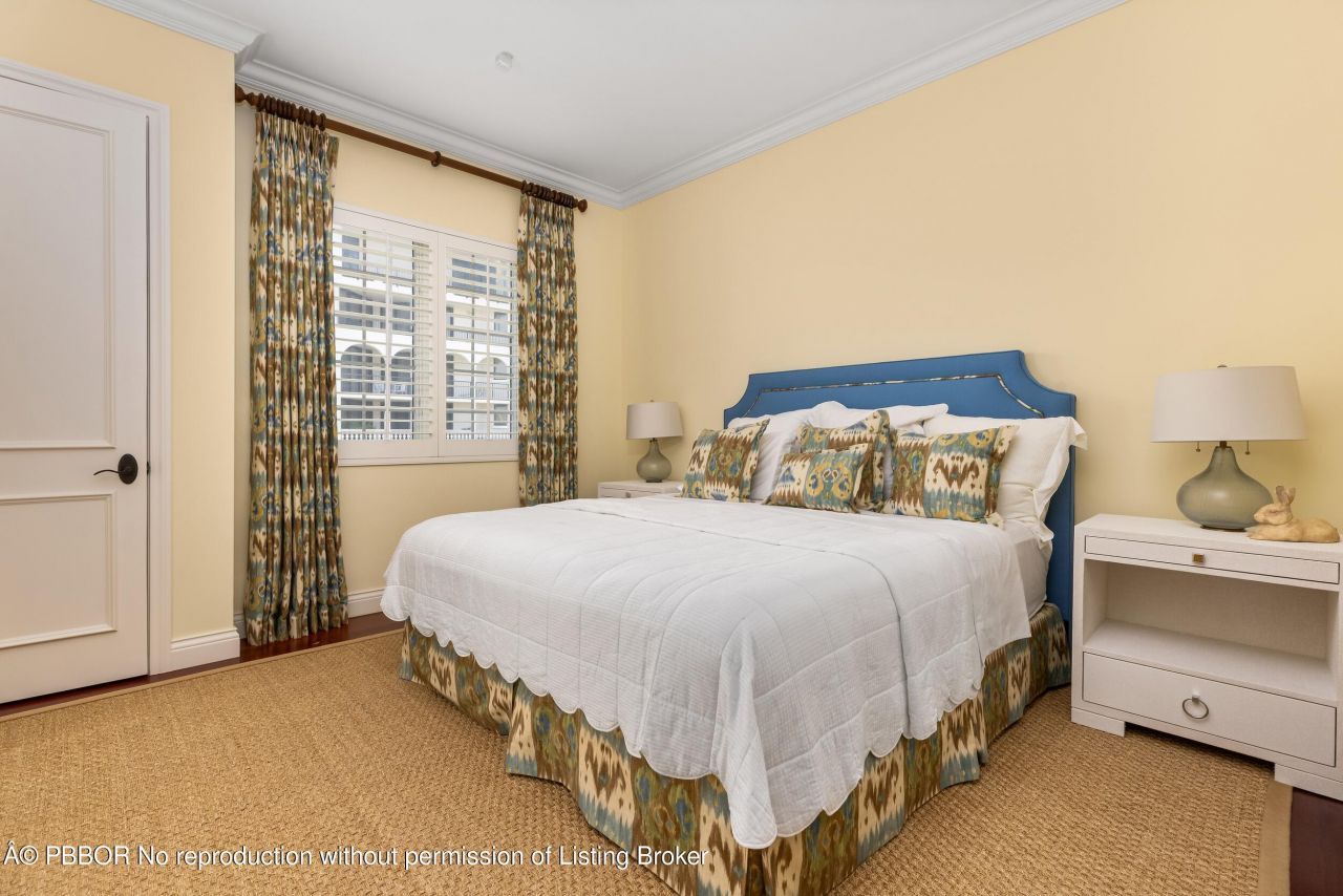 307 Everglade Avenue, Unit n/a, Palm Beach, FL 33480 Photo