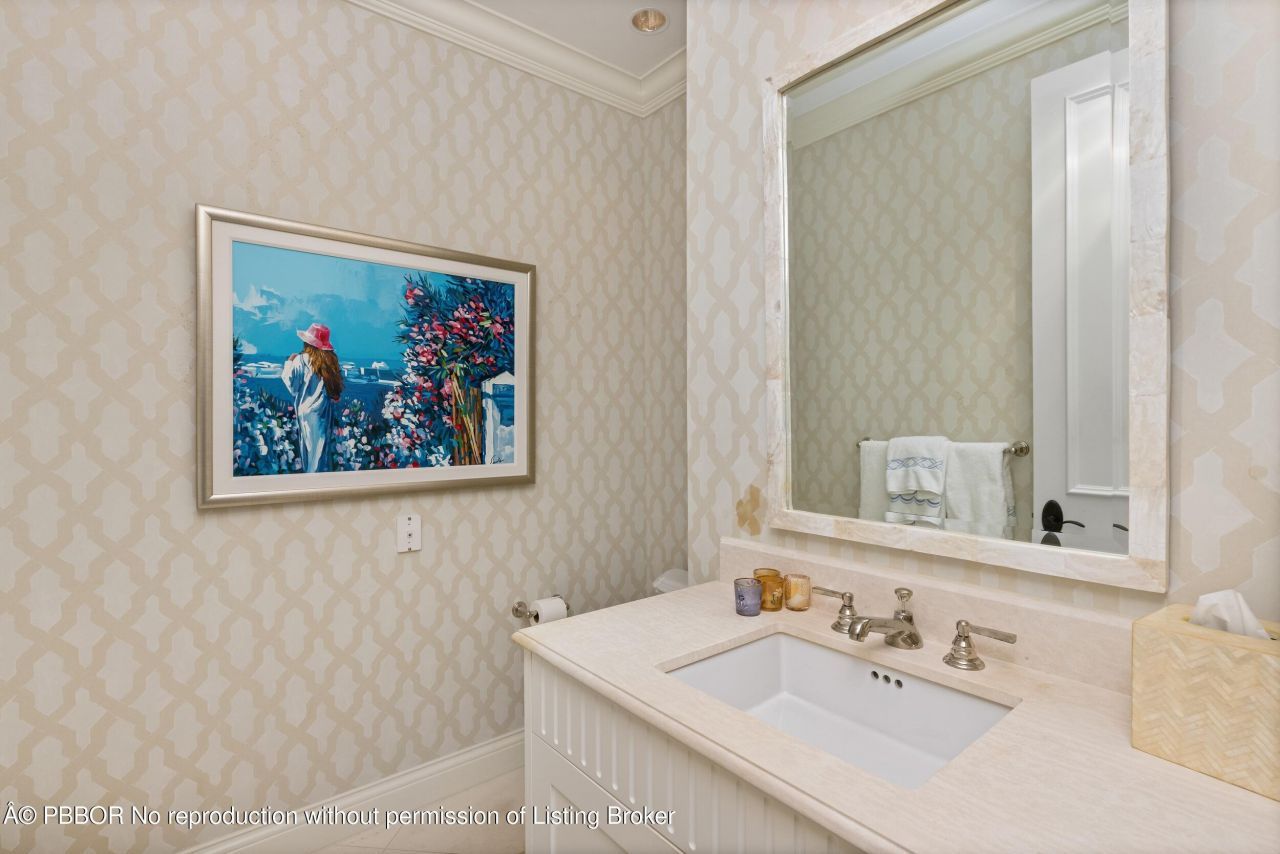 307 Everglade Avenue, Unit n/a, Palm Beach, FL 33480 Photo