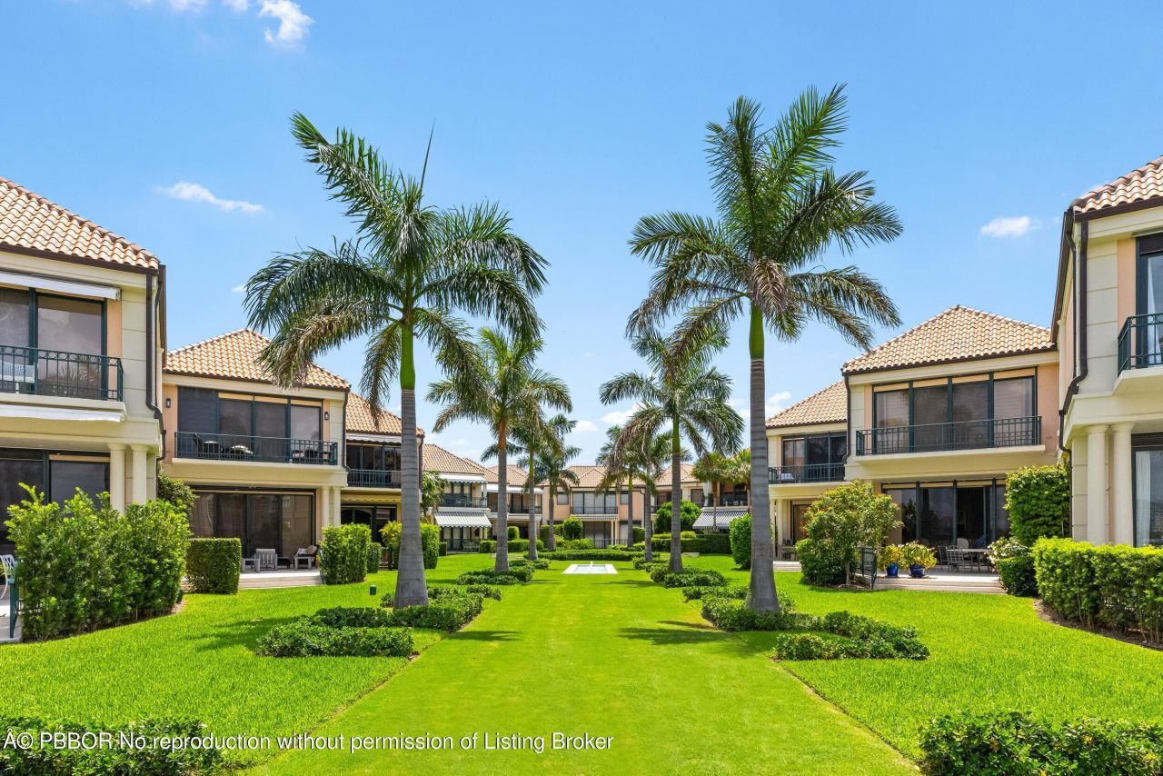 307 Everglade Avenue, Unit n/a, Palm Beach, FL 33480 Photo