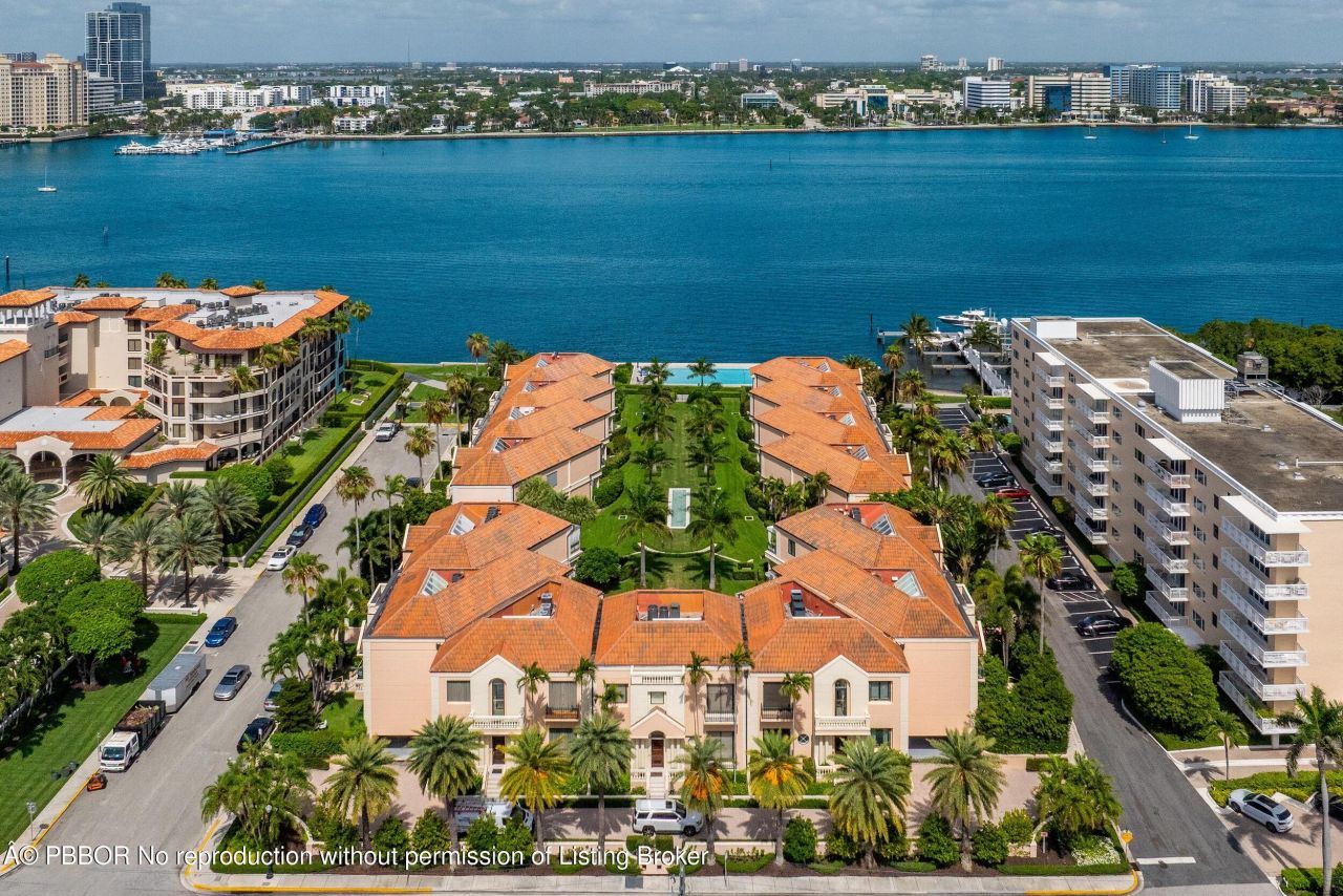 307 Everglade Avenue, Unit n/a, Palm Beach, FL 33480 Photo