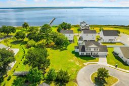 309 Chaff Ct. photo 4