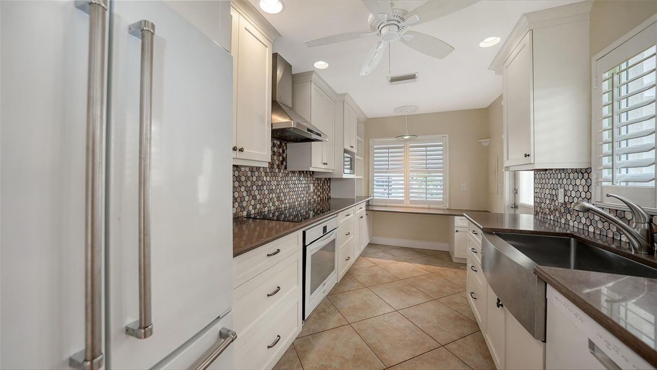 1345 Moonmist Drive, Unit T6, Sarasota, FL 34242 Photo