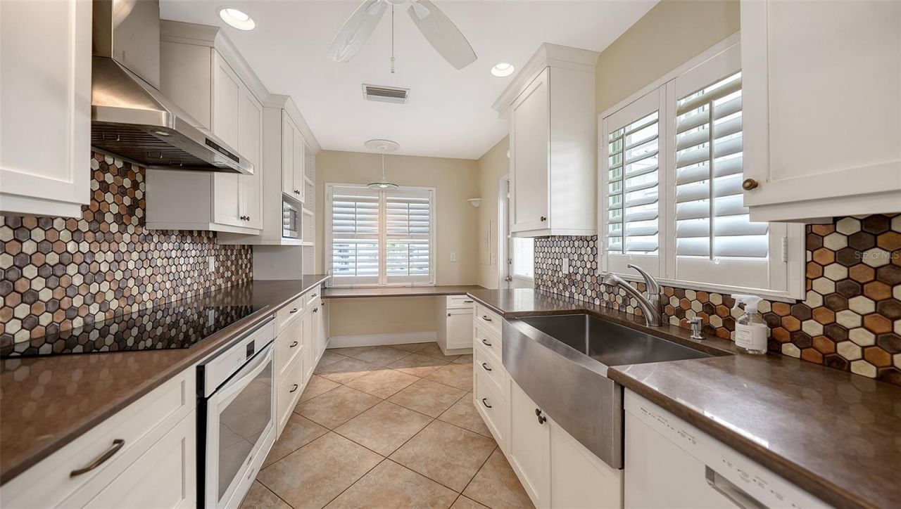 1345 Moonmist Drive, Unit T6, Sarasota, FL 34242 Photo