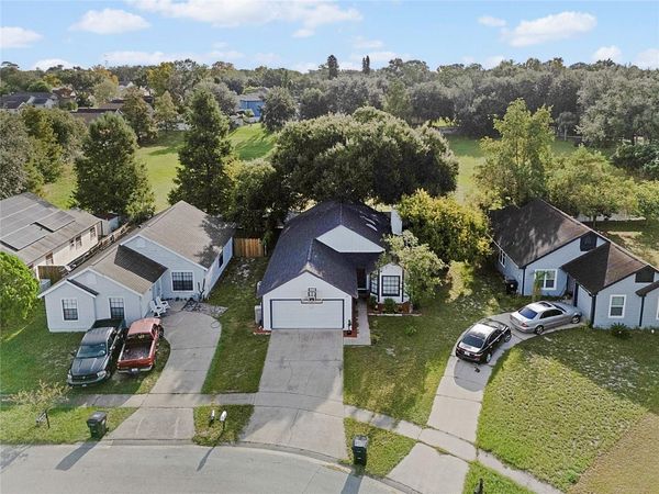 555 SWALLOW COURT, APOPKA, FL 32712