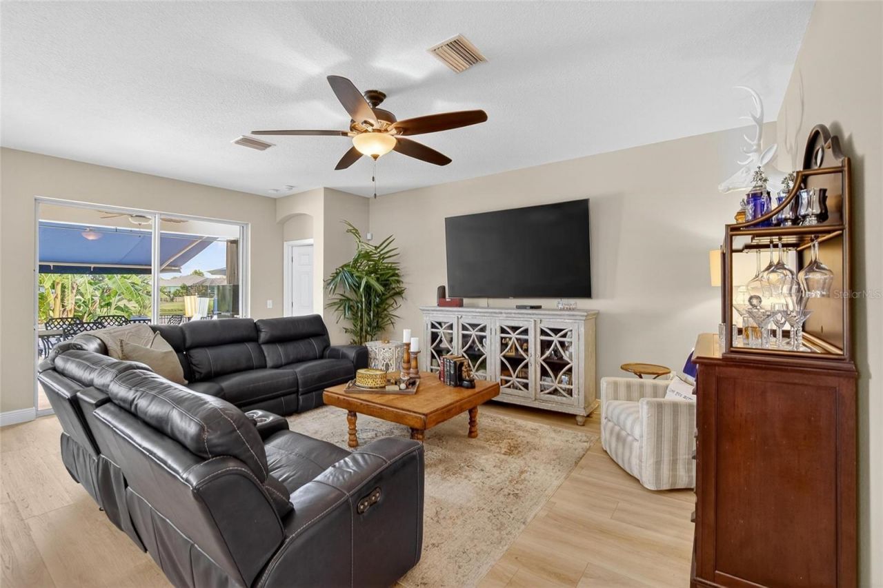 306 Hope Bay Loop, Apollo Beach, FL 33572 Photo