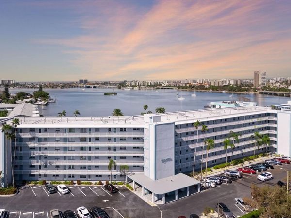 1868 SHORE DRIVE S, Unit 207, SOUTH PASADENA, FL 33707