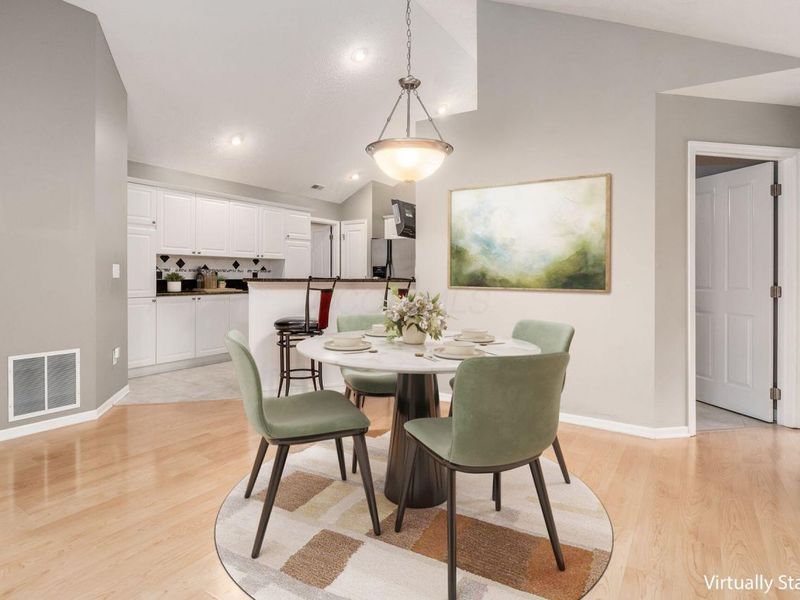 6516 Lakeview Circle, Canal Winchester, OH 43110 Photo 2