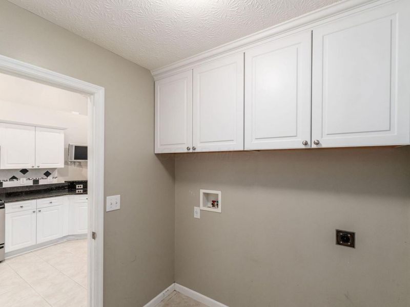 6516 Lakeview Circle, Canal Winchester, OH 43110 Photo 32