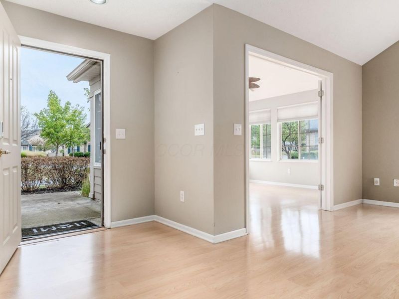 6516 Lakeview Circle, Canal Winchester, OH 43110 Photo 8