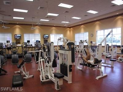 2312 Island Cove Cir, Naples, FL 34109 Photo