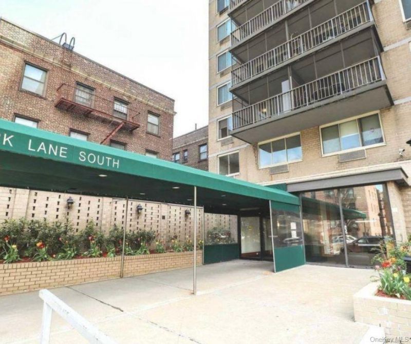 118-18 Union Turnpike Kew Gardens, NY 11415