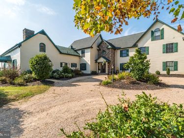 5024 LEEDS MANOR ROAD, HUME, VA 22639