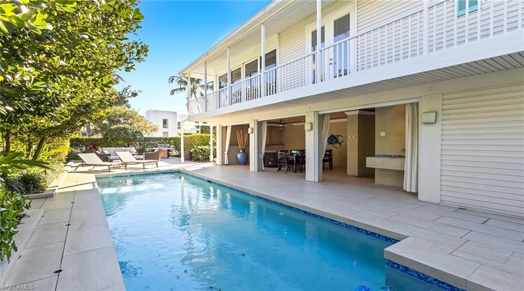 877 7th St S, Naples, FL 34102 Photo