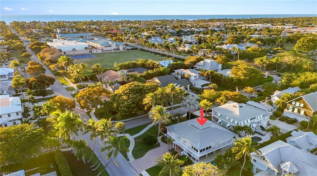 877 7th St S, Naples, FL 34102 Photo