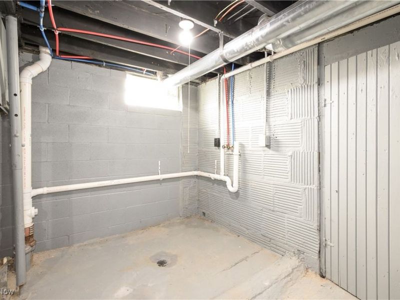 687 Moreley Avenue, Akron, OH 44320 Photo 26