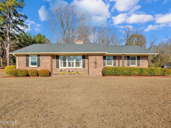 405 West Road, Lumberton, NC 28358
