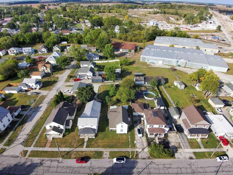 208 Dow, Carey, OH 43316 Photo 24