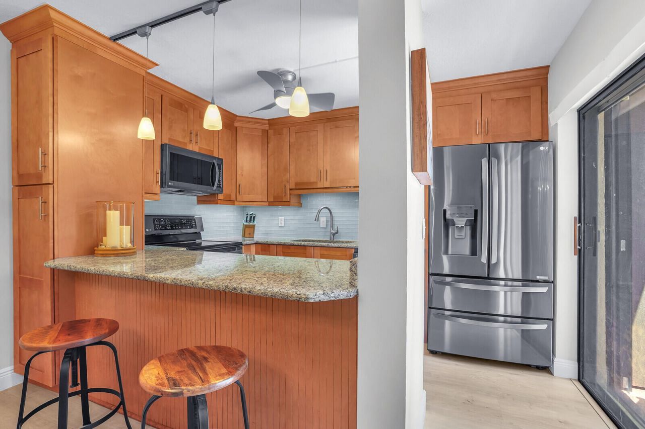 825 Center Street, Unit 14a, Jupiter, FL 33458 Photo