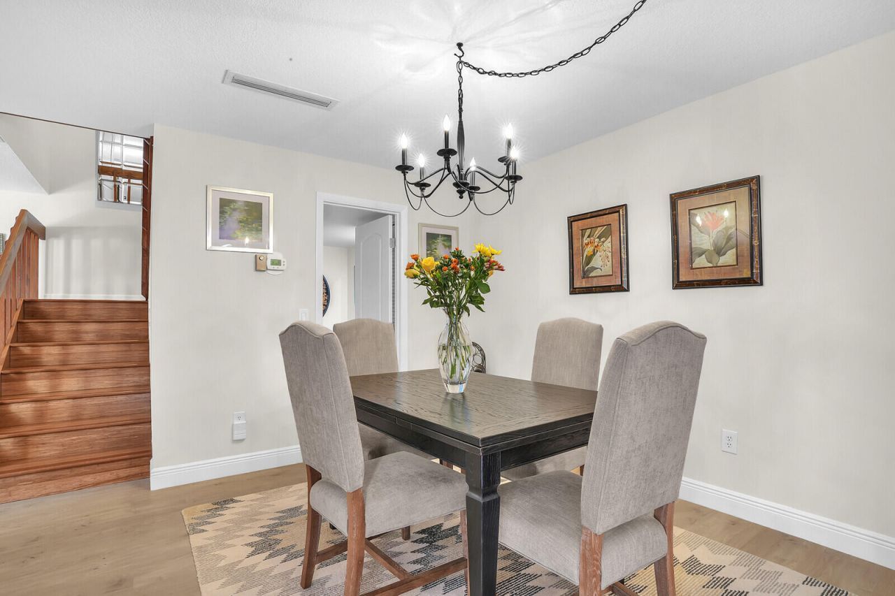 825 Center Street, Unit 14a, Jupiter, FL 33458 Photo