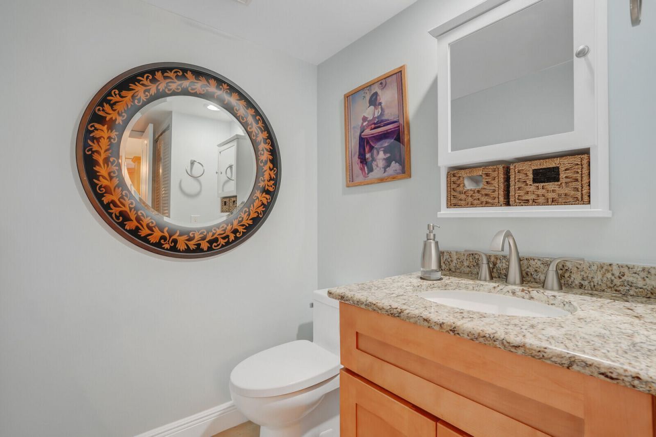825 Center Street, Unit 14a, Jupiter, FL 33458 Photo