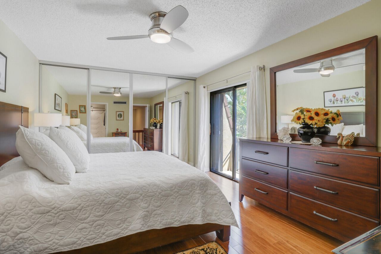 825 Center Street, Unit 14a, Jupiter, FL 33458 Photo