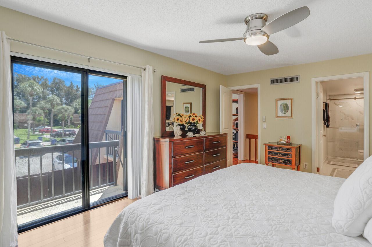 825 Center Street, Unit 14a, Jupiter, FL 33458 Photo