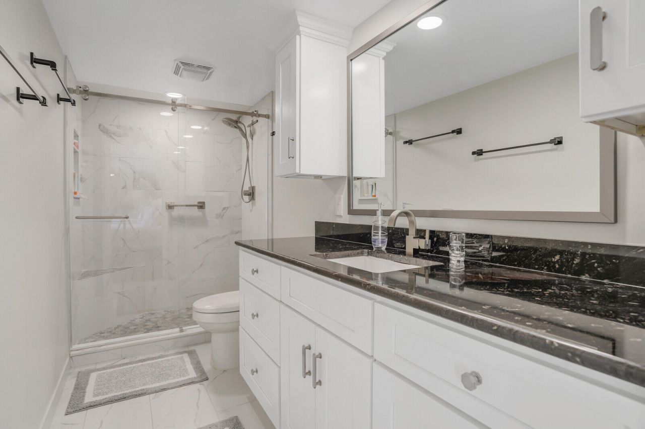 825 Center Street, Unit 14a, Jupiter, FL 33458 Photo