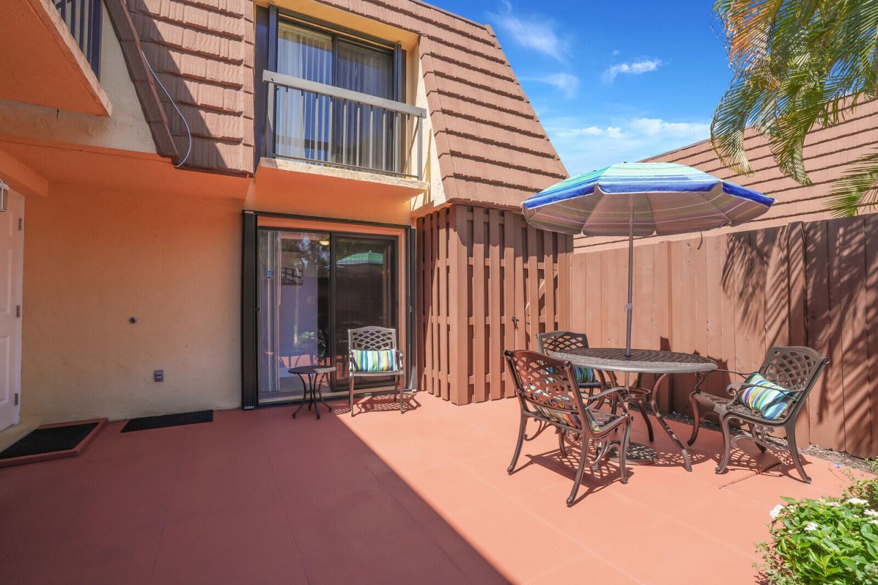 825 Center Street, Unit 14a, Jupiter, FL 33458 Photo