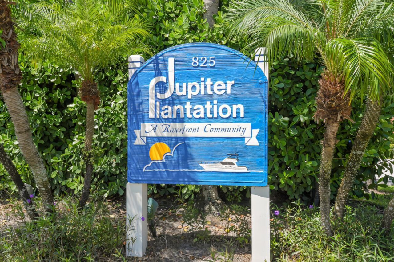 825 Center Street, Unit 14a, Jupiter, FL 33458 Photo