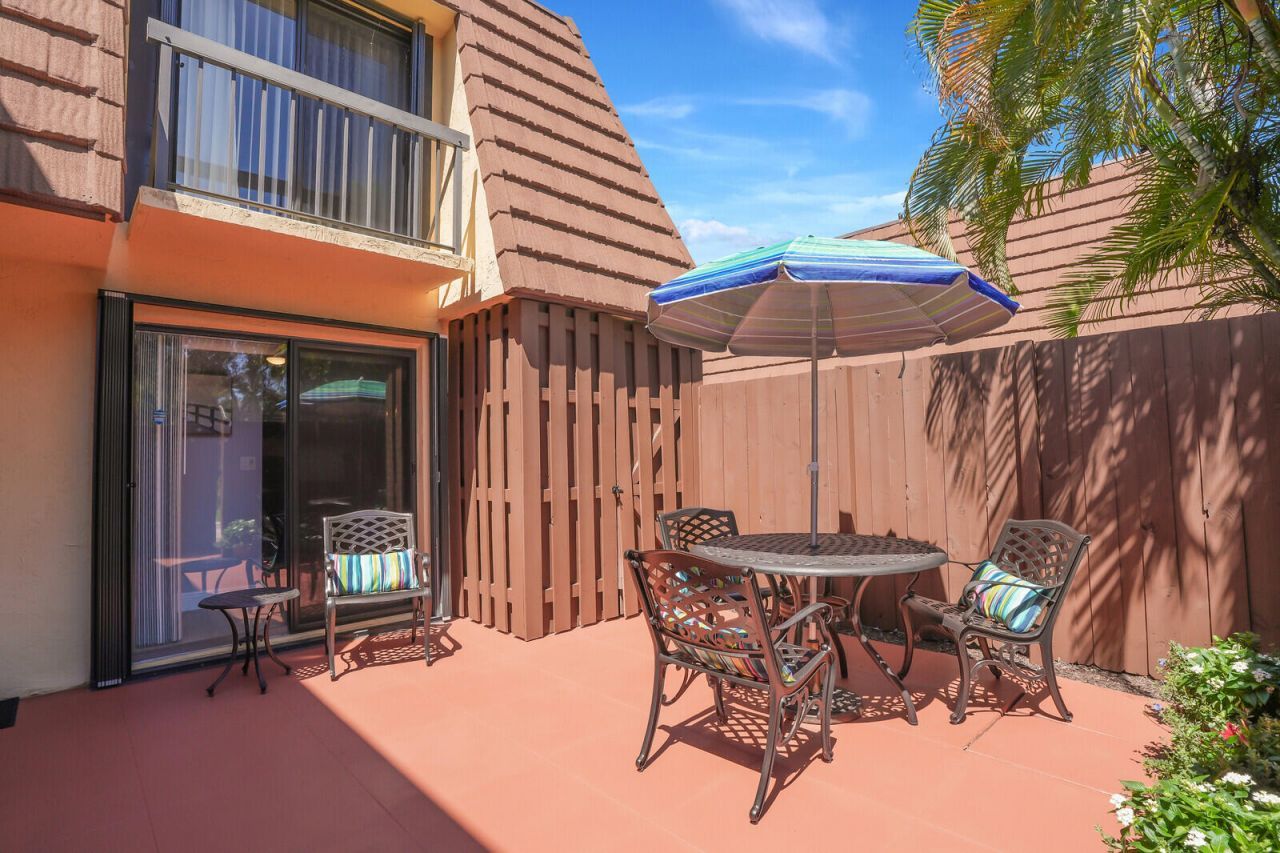 825 Center Street, Unit 14a, Jupiter, FL 33458 Photo