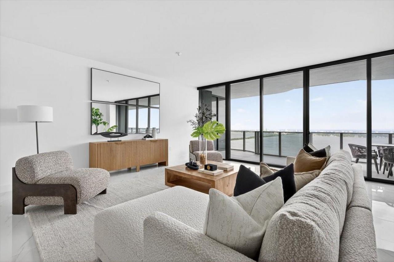 700 NE 24th Street, Unit 4802, Miami, FL 33137 Photo