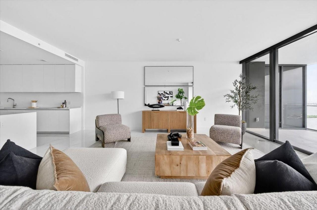 700 NE 24th Street, Unit 4802, Miami, FL 33137 Photo