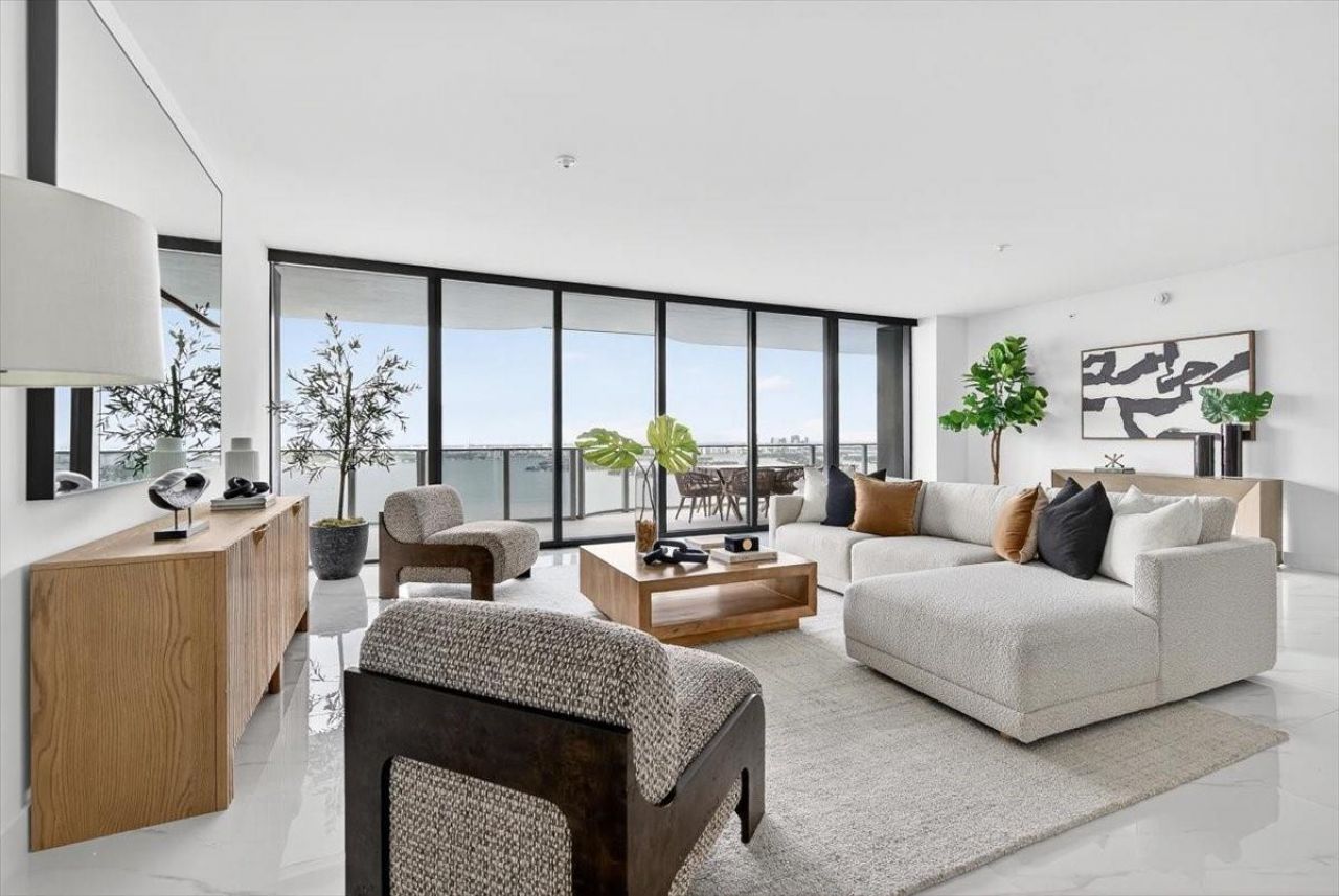 700 NE 24th Street, Unit 4802, Miami, FL 33137 Photo