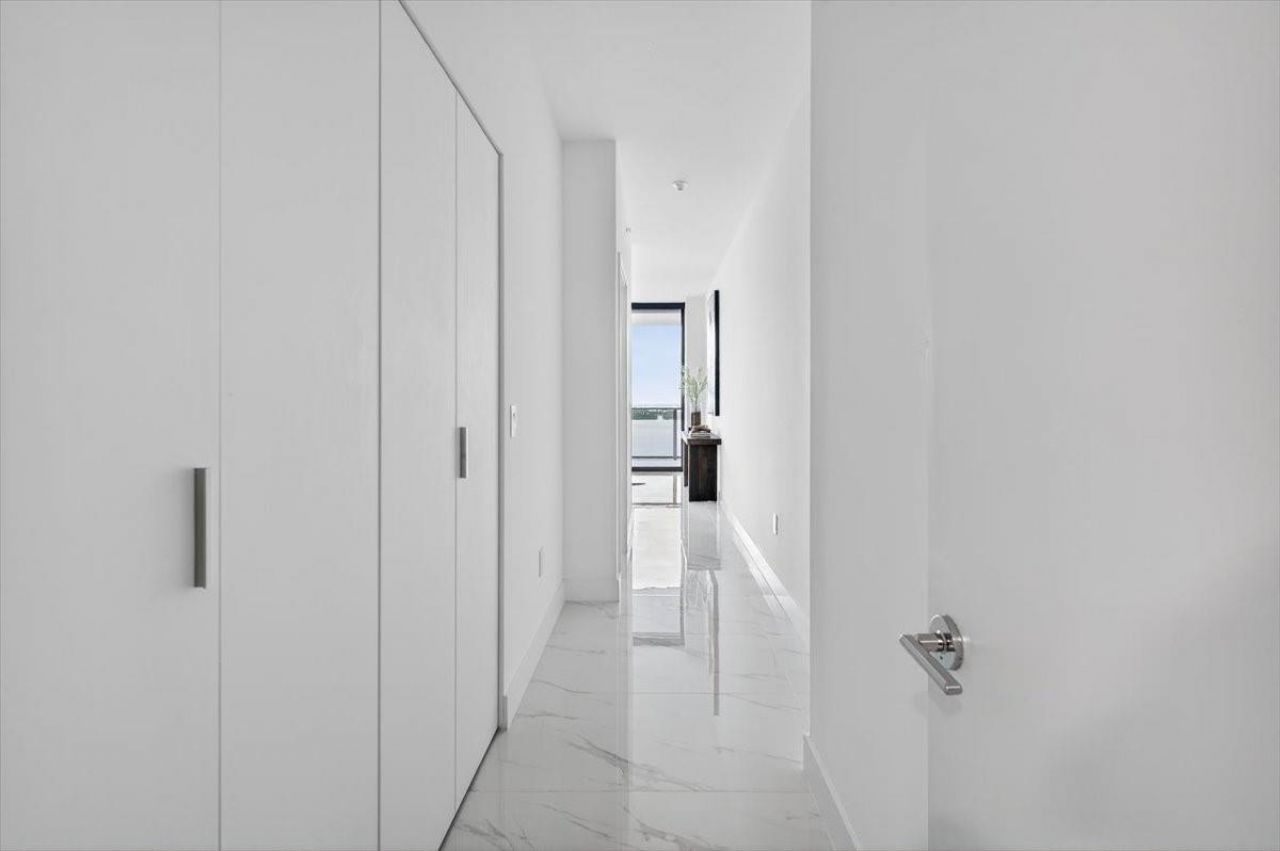 700 NE 24th Street, Unit 4802, Miami, FL 33137 Photo