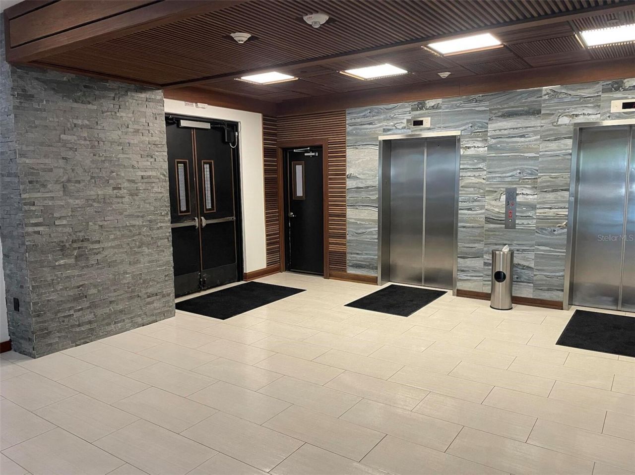 101 S Gulfstream Avenue, Unit 10B, Sarasota, FL 34236 Photo