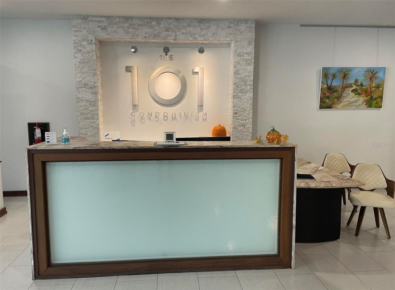 101 S Gulfstream Avenue, Unit 10B, Sarasota, FL 34236 Photo